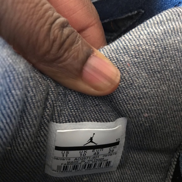 NIB Air Jordan Retro IV Levis - Picture 7 of 7